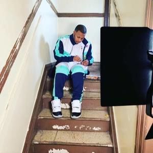 Meet your Posher, Shawn